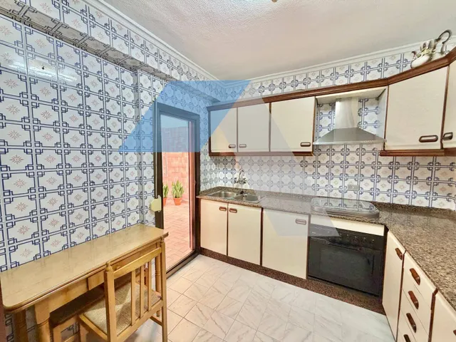 Piso en venta en el barrio de los ángeles, Alicante — 10