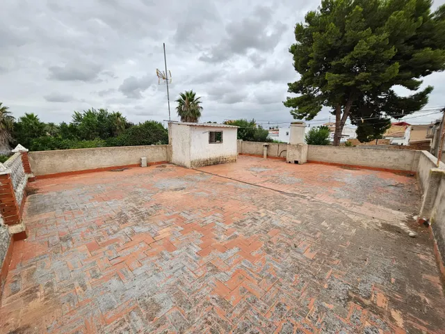 VIVIENDA CON TERRENO — 8