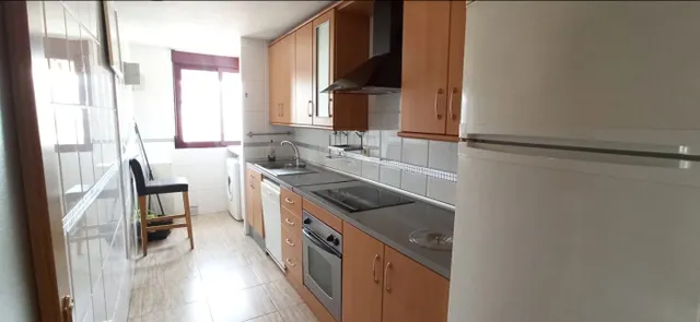 PISO  CON GARAJE Y TRASTERO EN RONDA SUR — 9
