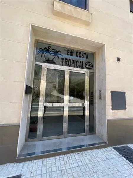 Apartamento 4 habitaciones 74m² en venta - Playa la mamola - foto 2