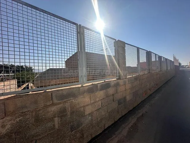 Se vende casa independiente OKUPA en Almería (Almería). - foto 3