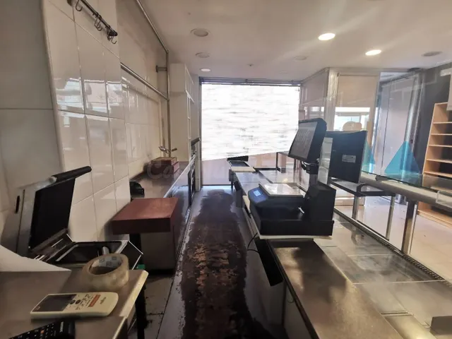 LOCAL COMERCIAL EN ALQUILER - foto 5