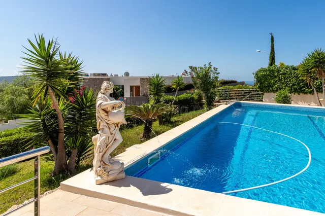 Espectacular chalet con vistas al mar - foto 4