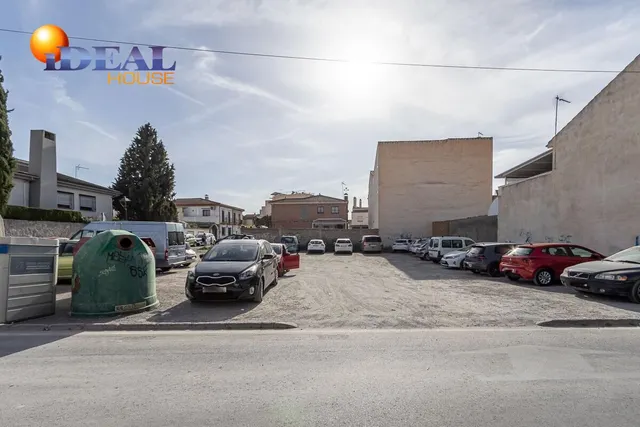 ¡Oportunidad única! Solar en venta en Churriana de la Vega — 4