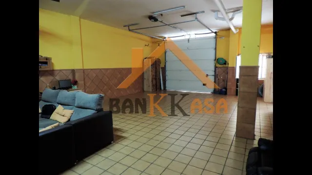 SE VENDE VIVIENDA SOBRE LOCAL EN SANTA MARÍA DEL ÁGUILA — 6
