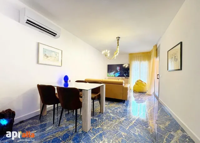 Apartamento reformado con vistas al mar, parking y ascensor  - foto 5