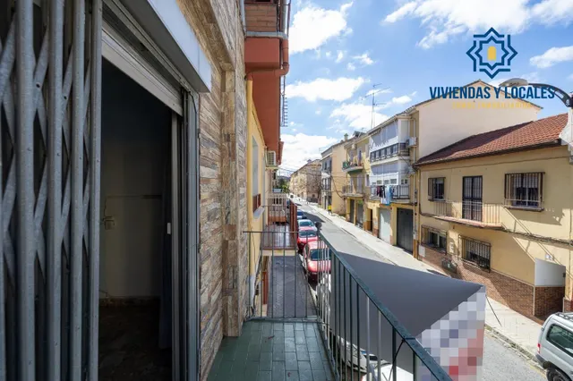 Edificio con gran potencial de desarrollo residencial en Zaidín – Granada — 6