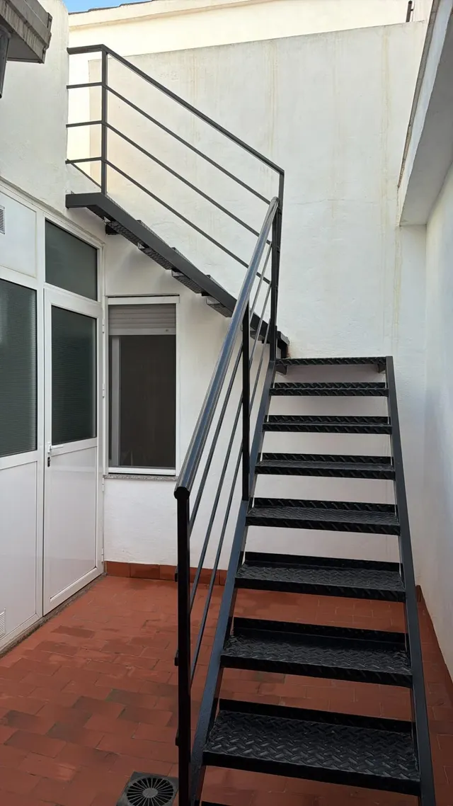 Amplio Edificio Reformado en Era Alta, Murcia - Ideal para Inversores planta baja local arriba dos pisos reformados 616652603 — 16
