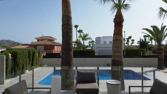 Villa 4 habitaciones 350m² en venta - Pueblo — 31