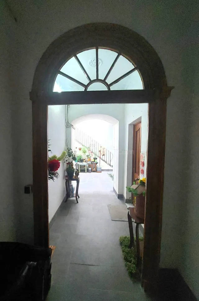 GRAN CASA EN EL CENTRO - foto 3