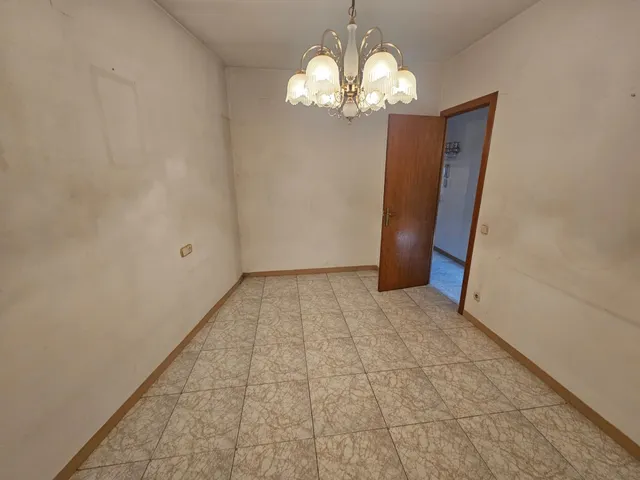 Casa con garaje, patio, balcón y terraza en Alguaire — 17