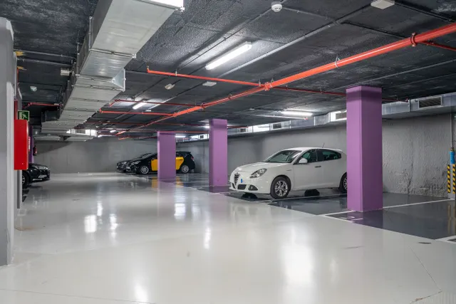 Parking en alquiler - Eixample — 24