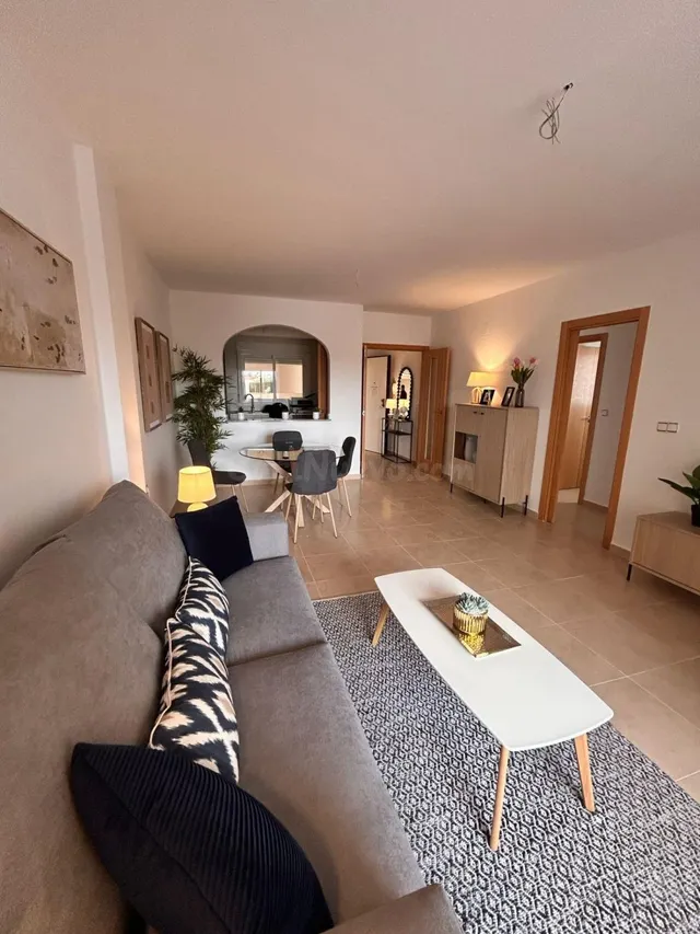 ️ Descubre tu nuevo hogar en Cabo Roig — Piso de dos habitac