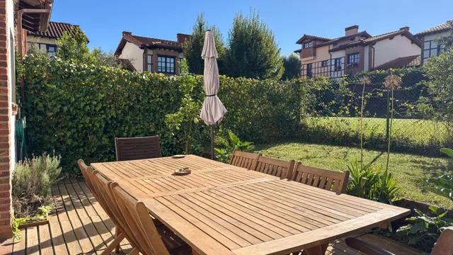 CHALET CON JARDIN Y GARAJE EN COMILLAS — 11