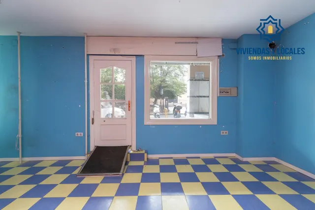 Local comercial en venta en calle agustina de aragón — 6