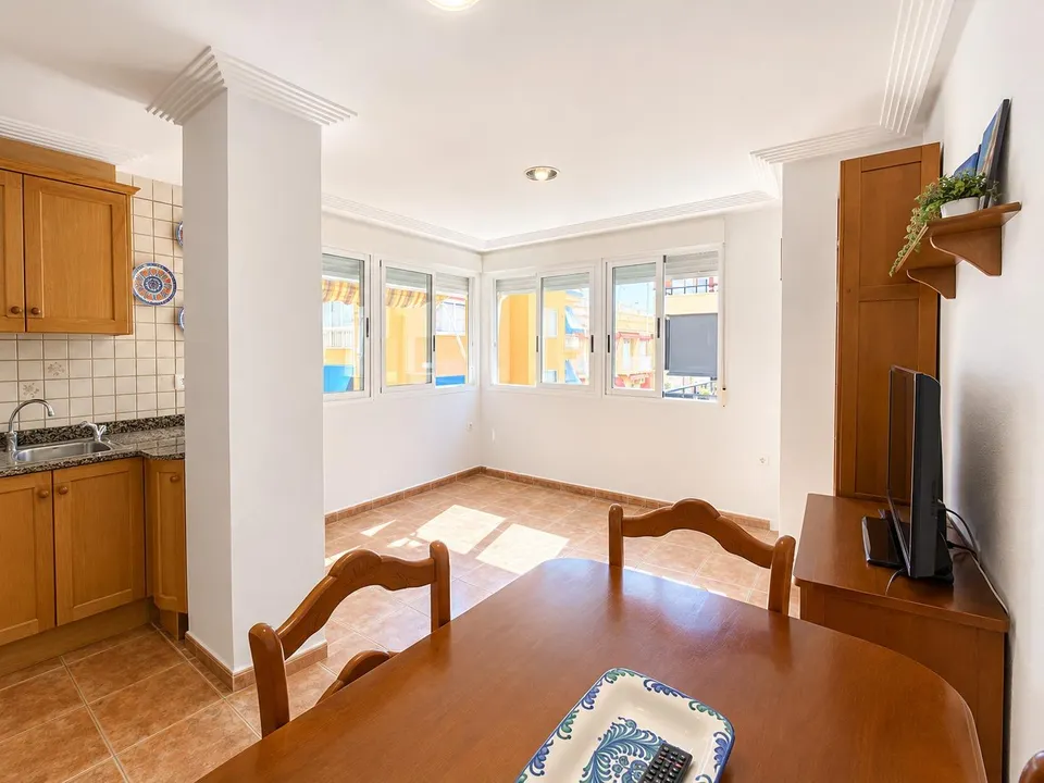 Apartamento luminoso a 150 metros de la Playa de Levante
