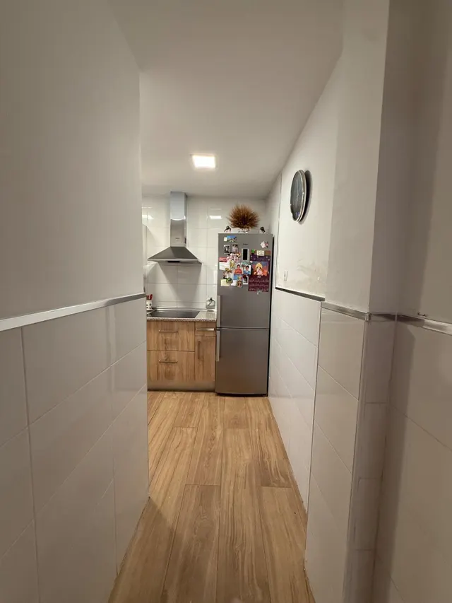 Piso de 2 dormitorios en eugenio gross – Málaga  230.000 € — 19
