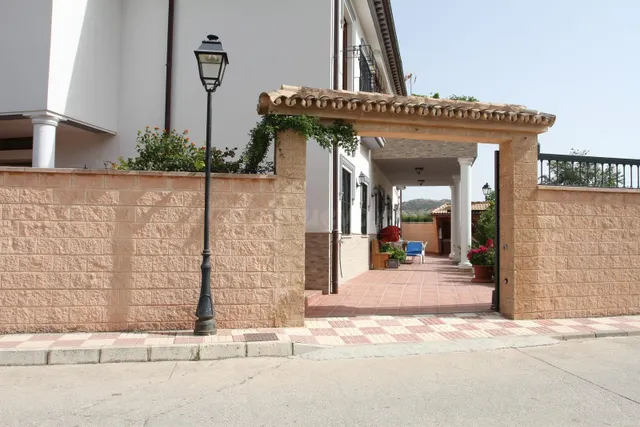 SE VENDE CASA EN LA CUEVA DEL BECERRO - foto 5