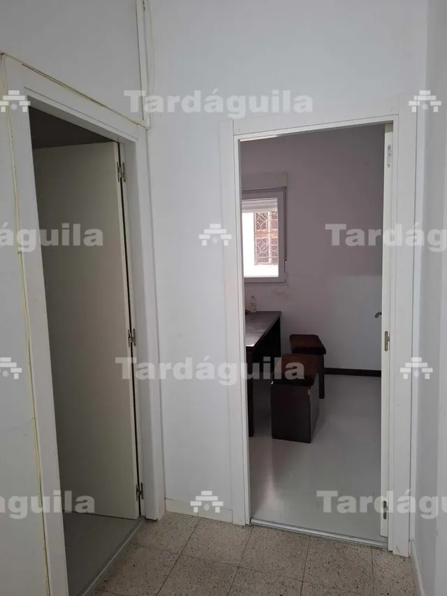 LOCAL EN ALQUILER EN CALLE ARCO — 12