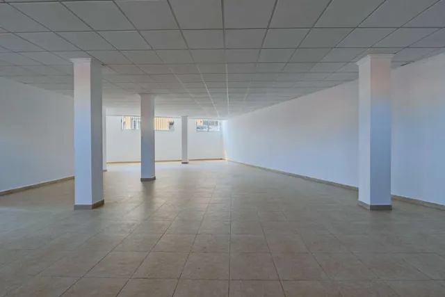 Local comercial 152m² en venta - Playa de los locos — 8