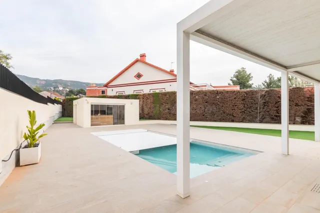 IMPRESIONANTE CHALET DE LUJO EN SANTO ANGEL - foto 2