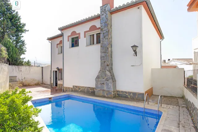 GRAN CASA CON PISCINA EN HUETOR VEGA — 23