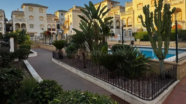 Venta de Dúplex en Urbanización Privada de La Mata,Torrevieja! — 4