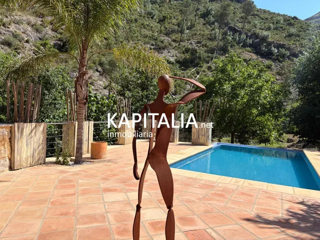 ACOGEDOR CHALET EN UN ENTORNO INMEJORABLE EN EXCLUSIVA EN KA - foto 3