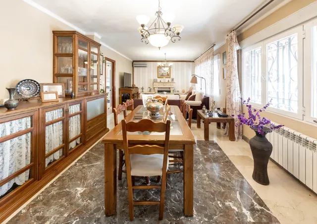 Espectacular chalet independiente con piscina en Alfacar — 17