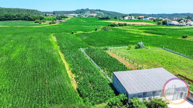 AMPLIO SOLAR en VENTA a 5 Km de la RAZO (Carballo - A Coruña - foto 4