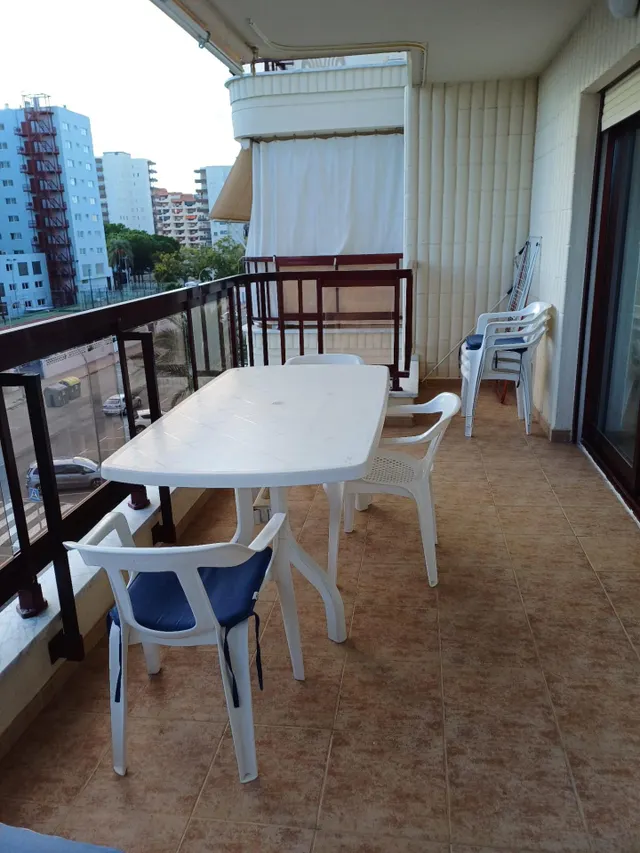 APARTAMENTO  ALQUILER TEMPORAL HASTA EL 30 DE JUNIO — 38