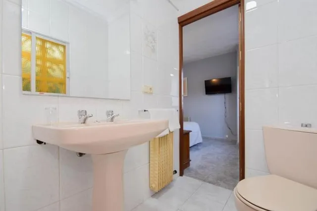 Hostal en venta Santa Fe — 46