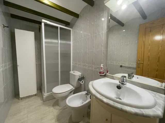 Apartamento de 2 dormitorios con garaje y trastero en Guardamar del Segura — 15