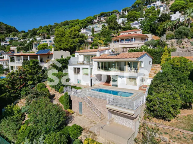 Villa reformada con vistas al mar en Cala Sant Francesc, Bla - foto 3