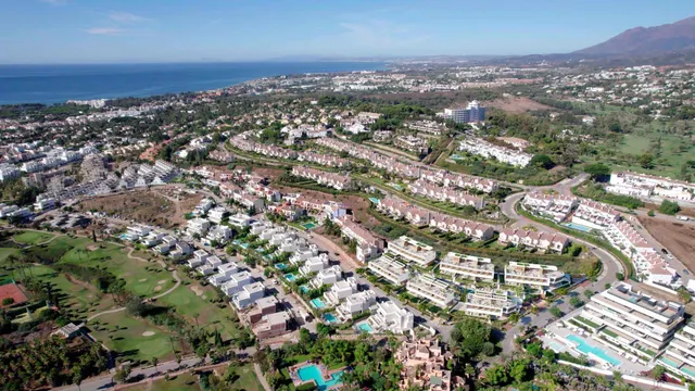 RESIDENCIAL EN EL PARAISO, MÁLAGA — 12