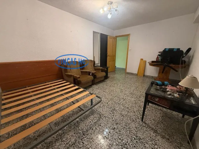 Amplio y luminoso piso reformado ubicado en el barrio de Carolinas junto a la Plaza Castellón — 28