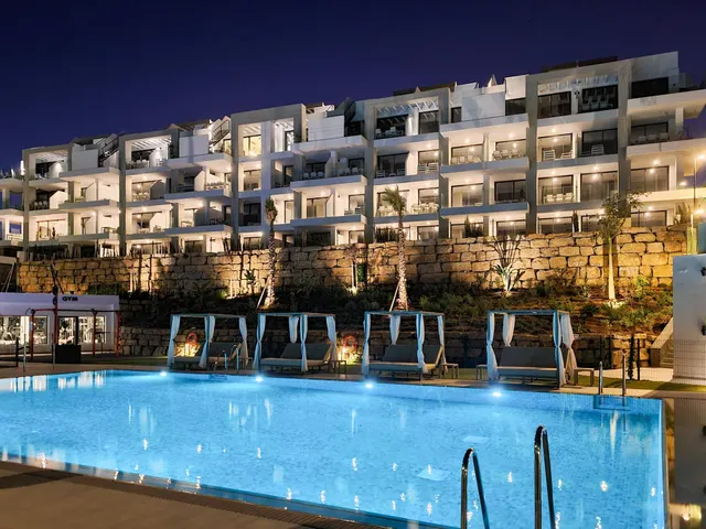VENTA DE PISO EN LA ZONA DE HIPÓDROMO DE MIJAS COSTA. 2 DORMITORIOS, TERRAZA Y PARKING. — 11