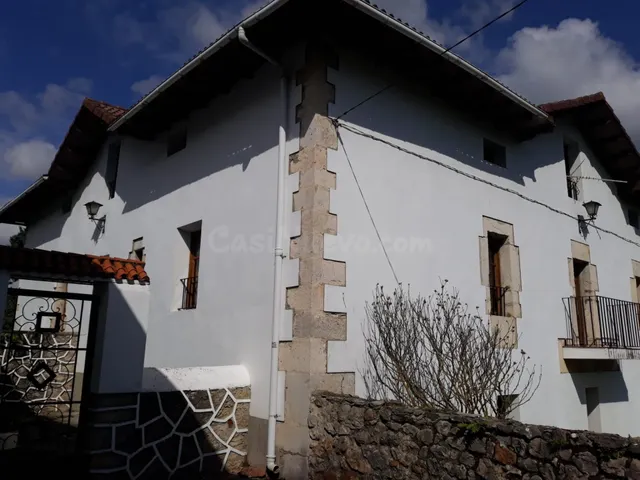 EN VENTA PRECIOSA PROPIEDAD EN EL VALLE DE MENA — 2