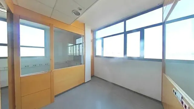 Local en venta en Calle de Gallecs — 11