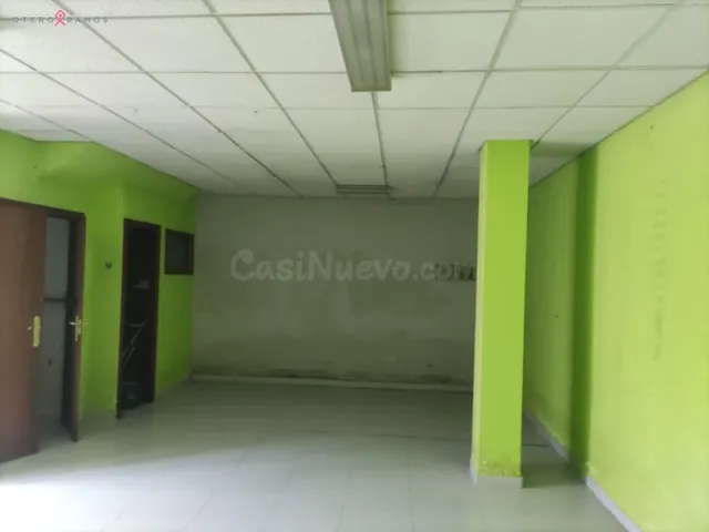 SE VENDE LOCAL COMERCIAL EN RÚA PELAMIOS, SANTIAGO DE COMPOS - foto 3