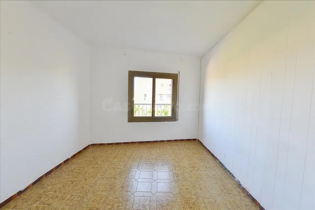 ¡Piso en Venta de 98 m2 con Gran Potencial en Barberà del Va - foto 4