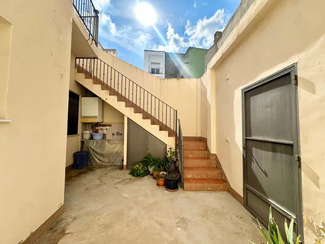 Casa señorial en el casco histórico de Carlet | 360 m2 y 3 plantas — 31