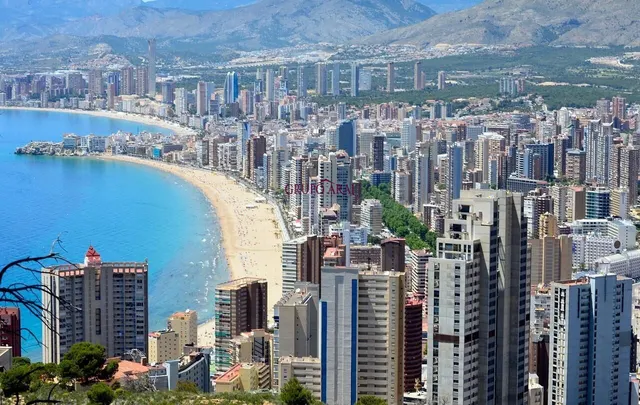 RENTABILÍSIMO NEGOCIO DE ESTANCO EN LUGAR PRIVILEGIADO — 2
