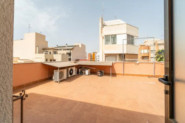 Edificio comercial en venta | La histórica Despensa Salmantina de Torrevieja | 143 m2 preparados para múltiples actividades — 21