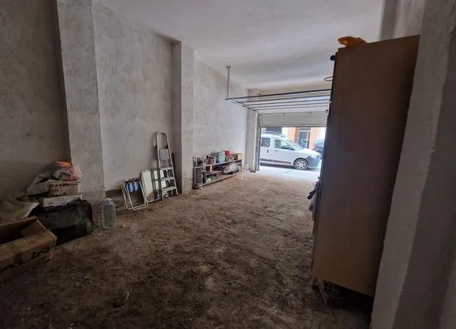 Garaje de 80 m2 en el Centro — 7