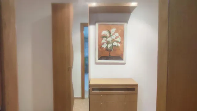 ¡Buscamos al 4.º compañer@ de piso! Habitación amplia junto  - foto 4