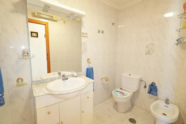 Ático dúplex céntrico con 4 terrazas y piscina — 14