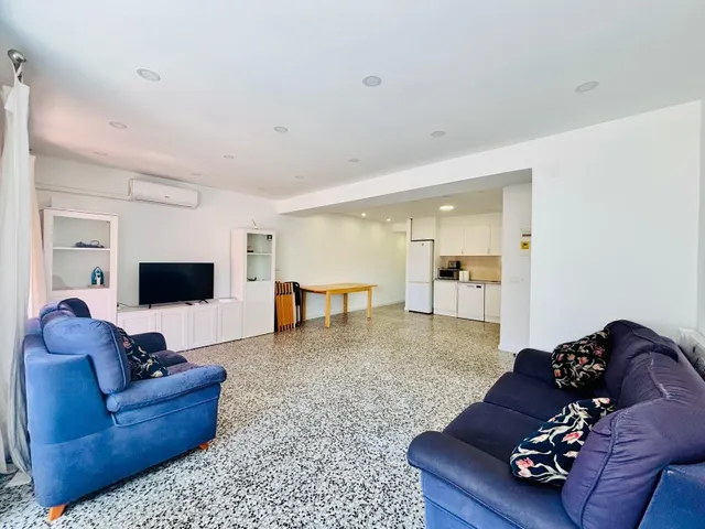 Oferta especial hasta final de año. Vivienda frente centro médico de Beniopa. carrer 1 de Maig — 3
