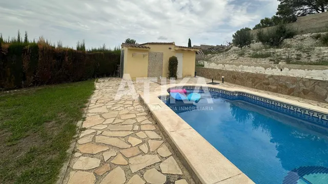ENCANTADOR CHALET A LA VENTA - ONTINYENT - foto 2