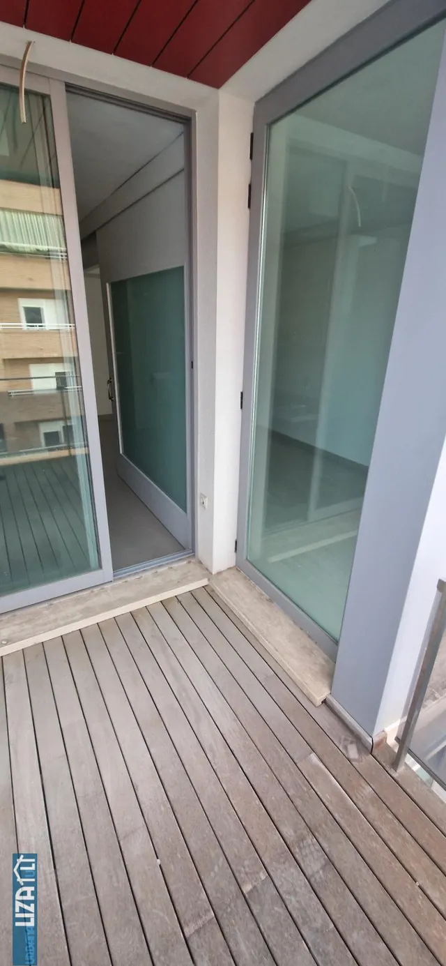Exclusivo Piso a Estrenar en Ubicación Inmejorable — 12